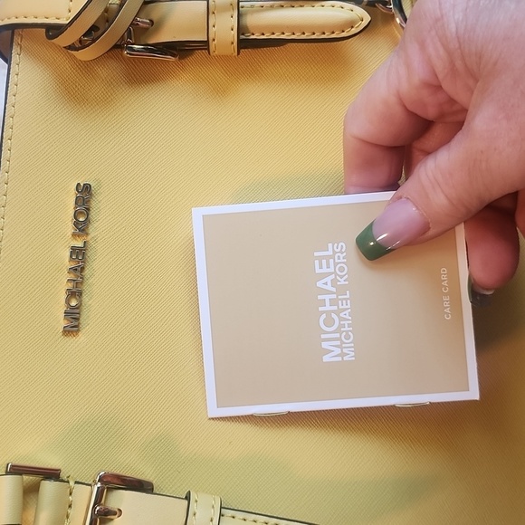 Michael Kors yellow tote - Picture 9 of 9